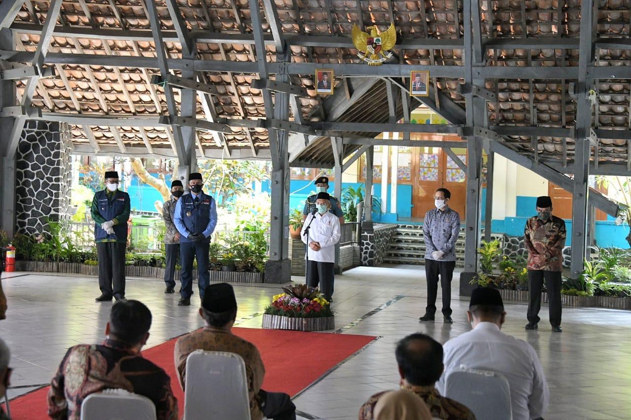 Wapres dan Mendikbud Tinjau SMAN 4 Sukabumi
