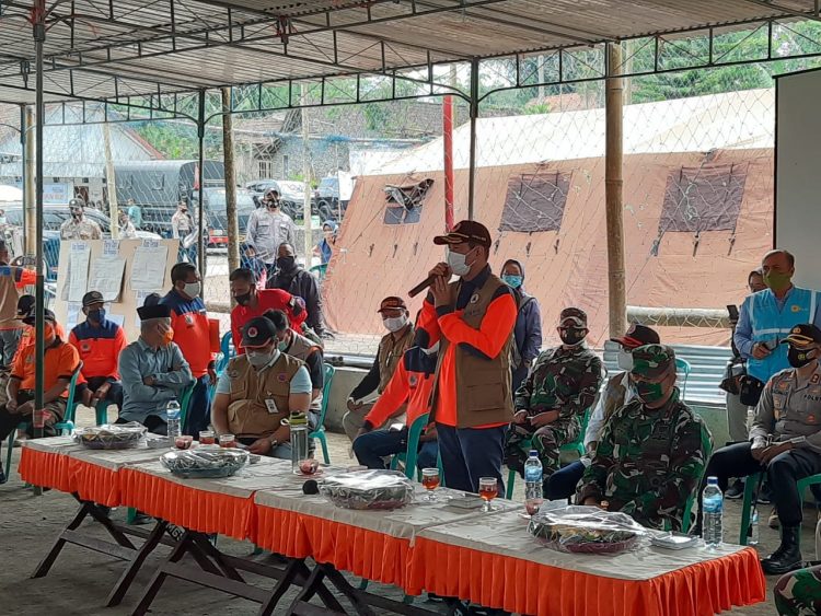 Kepala BNPB: Patuhi Protokol Kesehatan dalam Penanganan Pengungsi Merapi