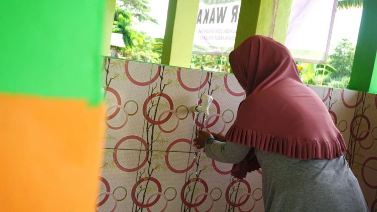Warga Terisolir di Bekasi Bisa Akses Air Bersih dari Sumur Wakaf ACT
