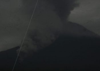 Semeru Luncurkan Awan Panas, 550 Warga Mengungsi