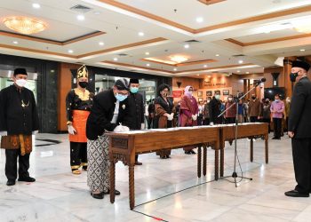 Struktur Organisasi Ditata, KemenkopUMK Lantik Pejabat Baru