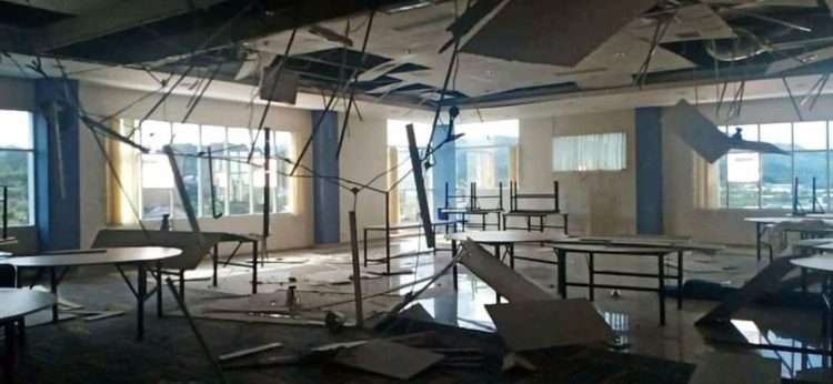 Rumah Warga dan Barak Sabhara Polda Mamuju Rusak