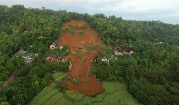 16 Warga Nganjuk Dalam Pencarian Pascalongsor
