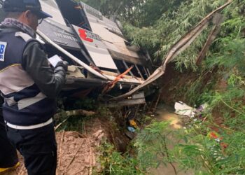 Kecelakaan Bus, 27 Orang Meninggal