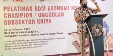 Sandiaga Apresiasi Pelaku Ekraf Mandalika Memperkuat Prinsip Berkelanjutan