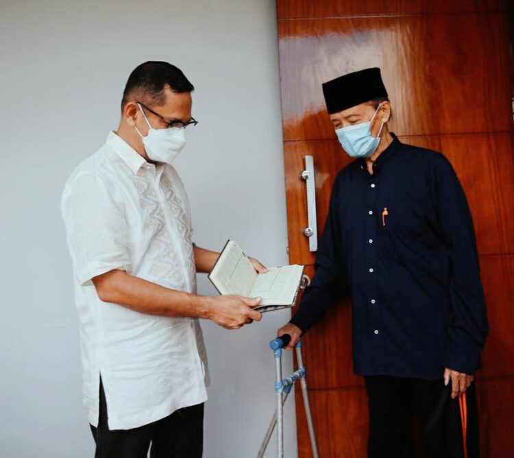 Eka Hospital Group Wakafkan Ribuan Alquran