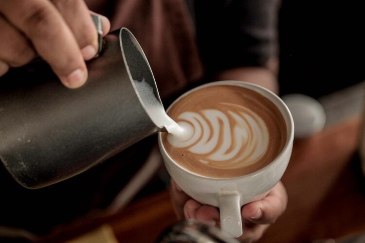 Profesi Barista di 5 Destinasi Prioritas Harus Disertifikasi