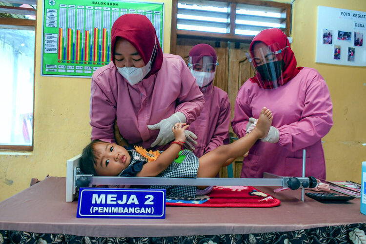 Kemenkes Mereaktivasi 300 Ribu Posyandu