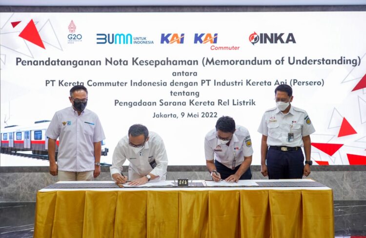 KAI Beli 16 Rangkaian Kereta Baru dari Inka