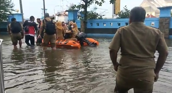Banjir Rob di Pantura, Ini yang Dilakukan Kementrian PUPR