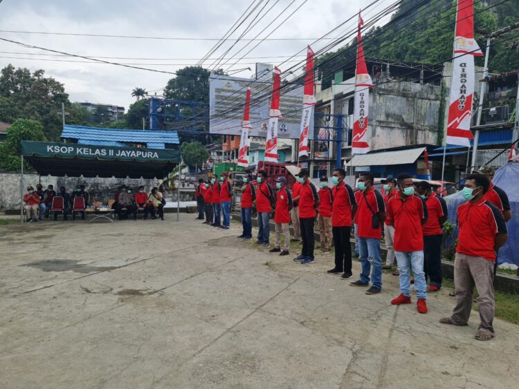 Sambut HUT 77 RI, Kemenhub Gelar Padat Karya di Papua