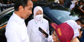 Saat Berkunjung ke Surabaya, Presiden Jokowi Diwawancarai 2 Wartawan Kecil