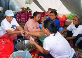 Pertamina dan BPBD Cianjur Salurkan LPG 12 Kg kepada Ratusan Pengungsi di Cianjur