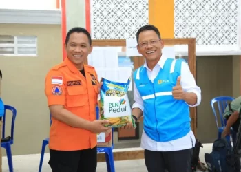 PLN Jawa Timur Salurkan Bantuan kepada Warga Terdampak Bencana Awan Panas Gunung Semeru