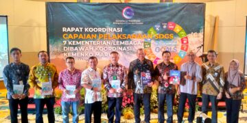 KLHK Raih Penghargaan Sebagai Kementerian Terinformatif I Dalam Penyampaian Laporan TPB/SDGs