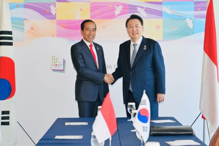 Bertemu dengan Presiden Korsel, Jokowi Berharap IK-CEPA dapat Diimplementasikan Maksimal