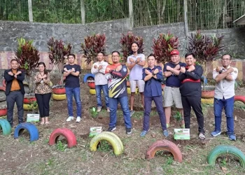 Xpander Mitsubishi Owner Club Adakan Kegiatan Penanaman Bibit Pohon Nangka dan Jambu di Kota Batu