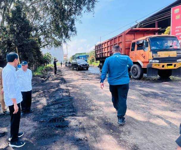 Presiden Jokowi: Terganggunya Jalan Produksi dan Logistik dapat Memicu Inflasi