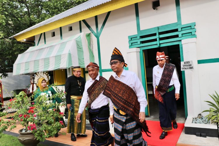 Menko Polhukam Mengusulkan Pembangunan Museum dan Diorama Bung Karno di Ende