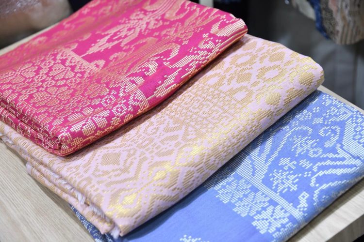 Wamenparekraf Promosikan Kain Songket Sumsel dalam ‘Indonesian Night’ di Daegu, Korea Selatan