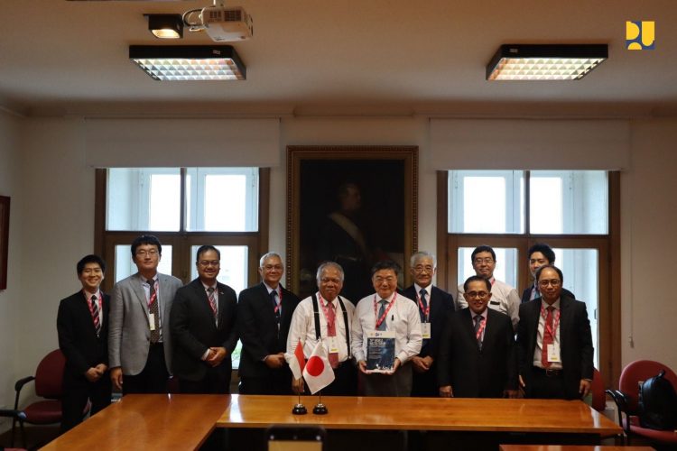 Menteri Basuki Lakukan Pertemuan Bilateral dengan Jepang di Madrid