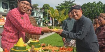 76 Tumpeng Diarak dan Disajikan dalam Acara Puncak HUT Kota Yogyakarta