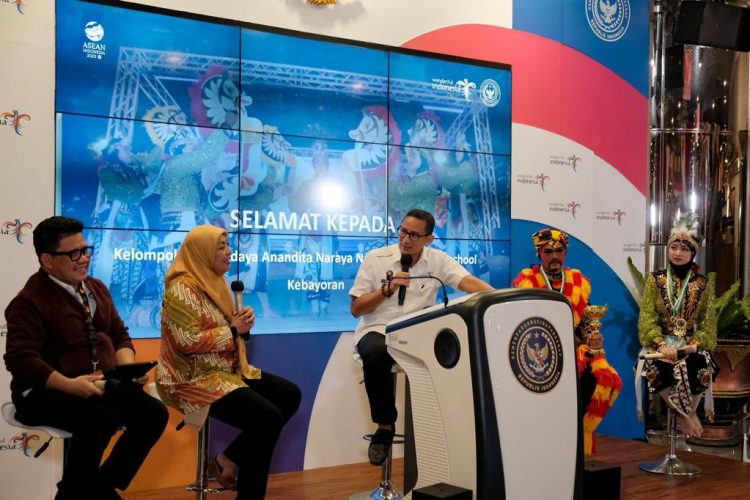 Menparekraf: Prestasi Siswa SMP Labschool pada “Rimini Fest” Italia Jadi Motivasi Generasi Muda RI