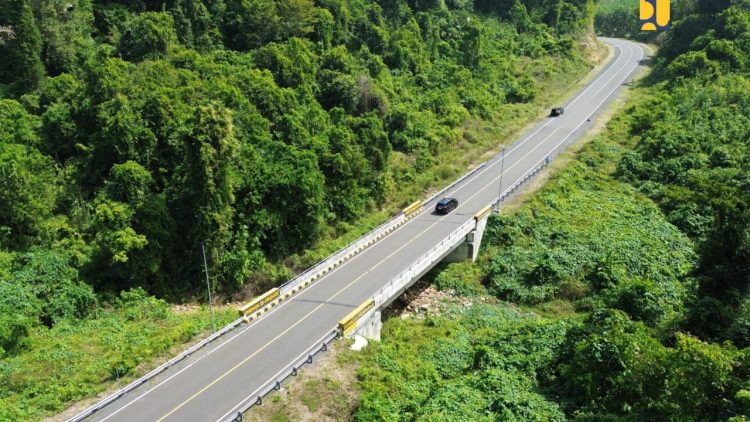 Tingkatkan Konektivitas Wilayah Selatan Jawa, Kementerian PUPR Tuntaskan 3 Ruas Jalur Pansela Jatim Sepanjang 90,227 Km