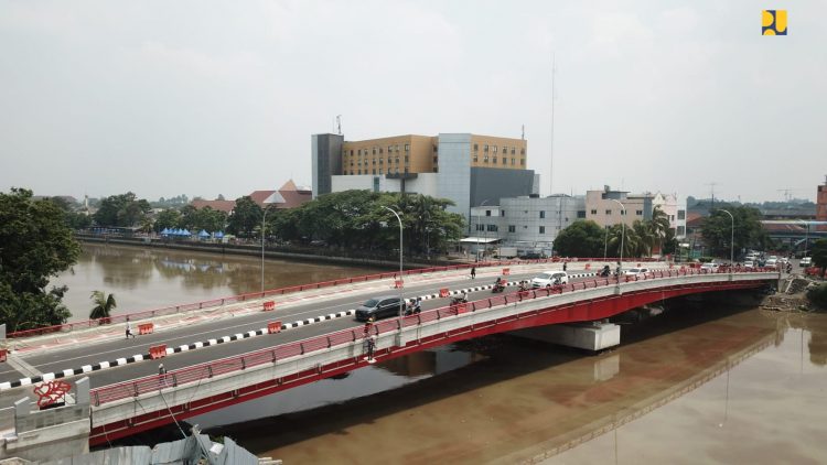 Presiden Jokowi Resmikan 3 Jembatan Pengganti Callender Hamilton di Banten