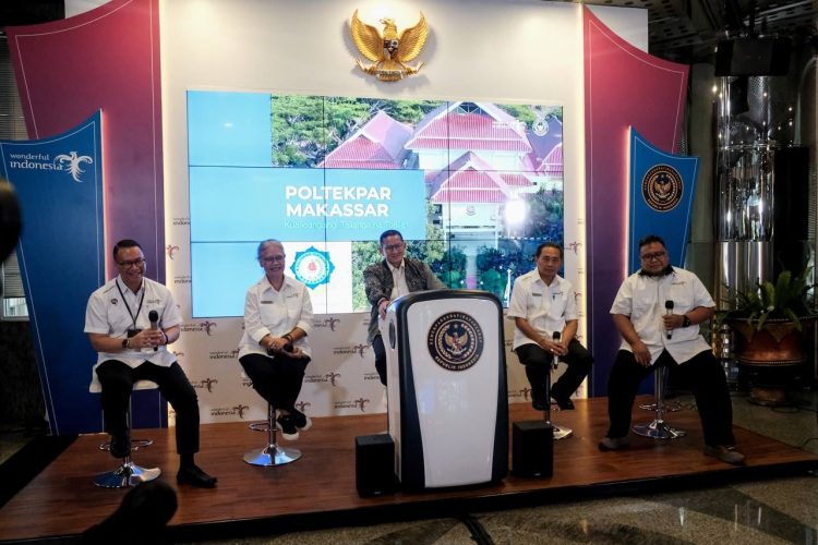 Menparekraf Buka Secara Resmi Pendaftaran Seleksi Bersama Masuk Poltekpar 2024