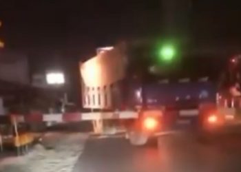 KAI Sesalkan Truk Terobos Pintu Perlintasan, Sehingga Menemper KA Putri Deli di Perbaungan