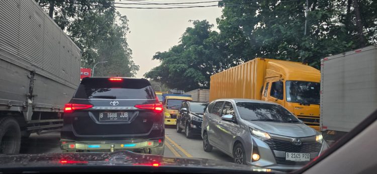 Surati KemenPUPR, Apindo Banten Keluhkan Kemacetan Perbaikan Jalan di Tangerang