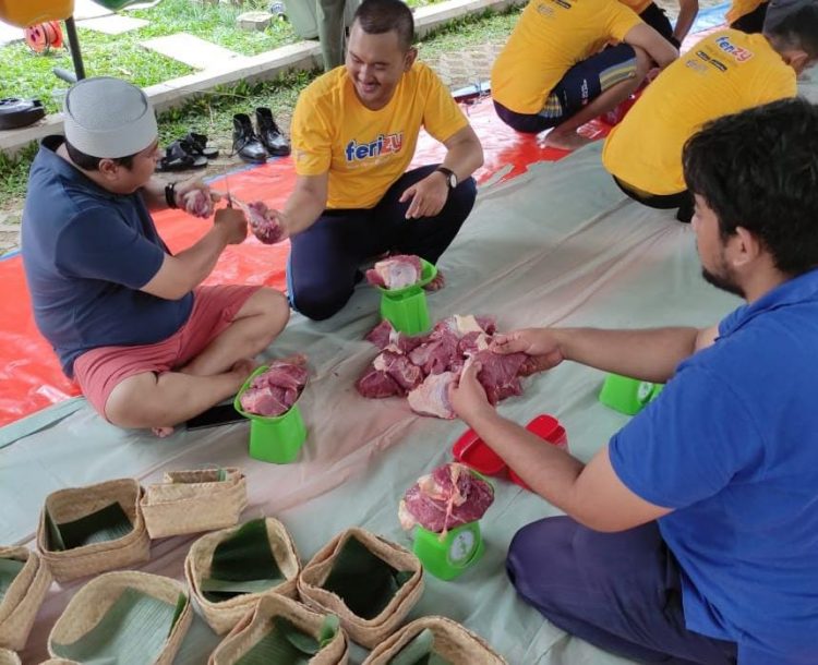 Momen Idul Adha, ASDP Salurkan Kurban 20 ekor Sapi dan 100 Kambing