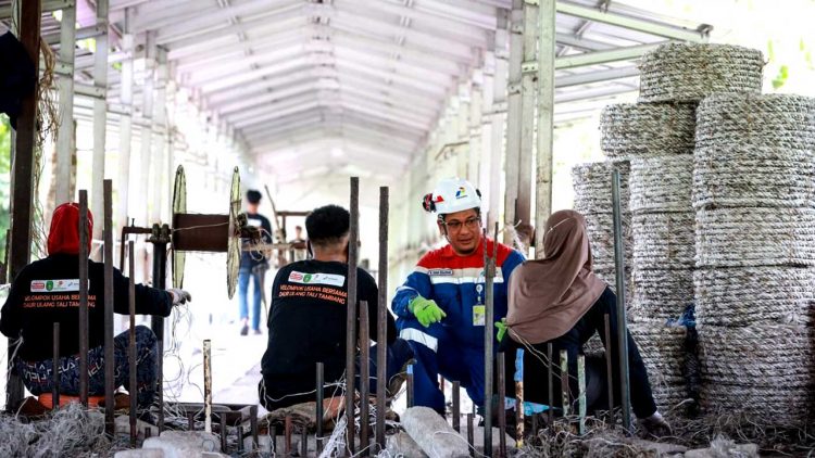 Program Balanipa yang memanfaatkan limbah tali kapal.