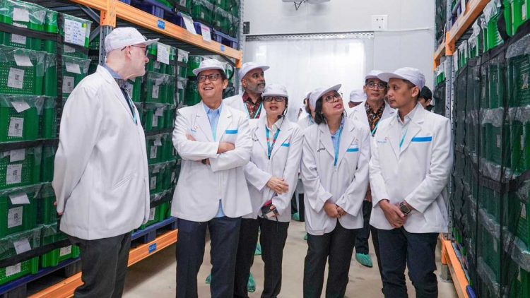 Bill Melinda Gates Foundation Kunjungi Biofarma untuk Cek Produksi Vaksin Polio