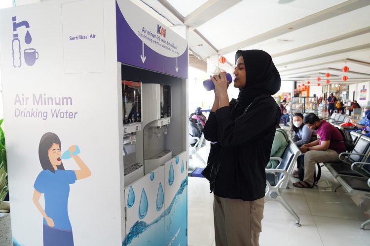 KAI Hadirkan Drinking Water Station di 23 Stasiun untuk Dukung Pencapaian SDGs