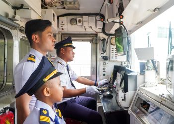 KAI Wujudkan Impian Iskandar, Anak Penderita Kanker Hati Nikmati Pengalaman Menjadi Masinis