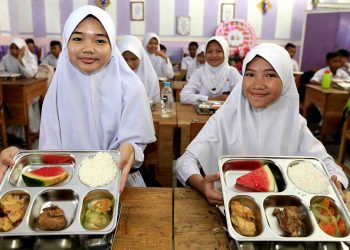 Seluruh Anak Ditargetkan Dapat Makan Bergizi Gratis pada Akhir 2025