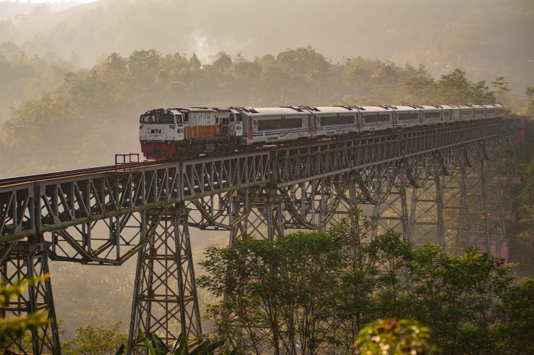 Kuota BBM Subsidi 2025 untuk KAI Naik, Wujudkan Transportasi Ramah Lingkungan