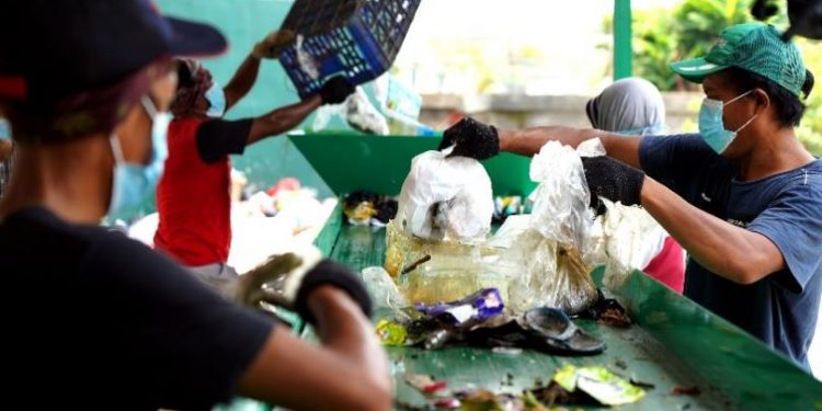 Peringati Hari Peduli Sampah Nasional 2025, Nestlé Indonesia Berkomitmen untuk Mengurangi Limbah Sampah