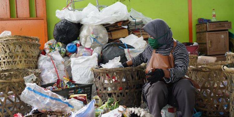 Peringati Hari Peduli Sampah Nasional 2025, Nestlé Indonesia Berkomitmen untuk Mengurangi Limbah Sampah