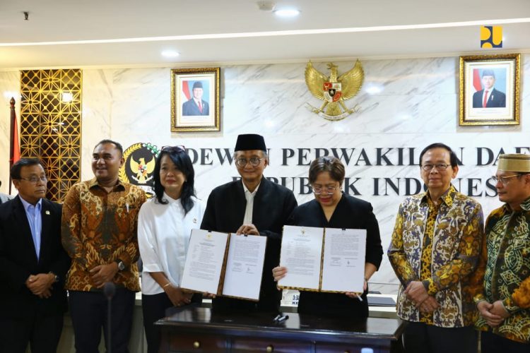 Rapat Kerja dengan DPD RI, Menteri Dody Tekankan 3 Sasaran Utama PU 608