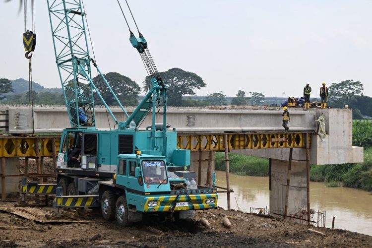 Pembangunan Jalan Akses Stasiun Kereta Cepat Karawang Dipercepat