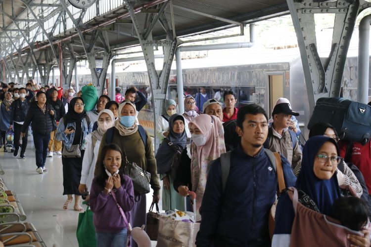 Antisipasi Jalan Padat Jelang Berbuka, KAI Sarankan Pelanggan Berangkat Lebih Awal
