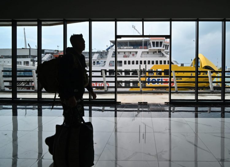 Sebanyak 157.372 orang dan 36.061 Kendaraan tinggalkan Jawa menuju Sumatera