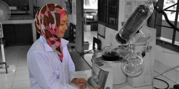 Kimia UNAIR Wujudkan Kualitas Akademik Berbasis Riset Internasional