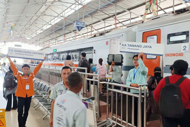 KAI Catat Layani 4,5 Juta Pelanggan Selama Angkutan Lebaran 2025