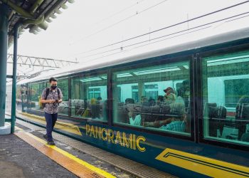 Pengalaman Berkesan Menikmati Keindahan Alam Indonesia Melalui Jendela Kereta Panoramic