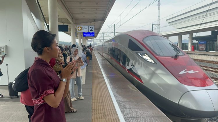 Arus Balik Libur Panjang, Okupansi Whoosh Whoosh Capai di Atas 80%