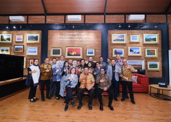Cikeas Art Gallery, SBY Jelaskan Karya Lukisan, Musik, Puisi Hingga Novel